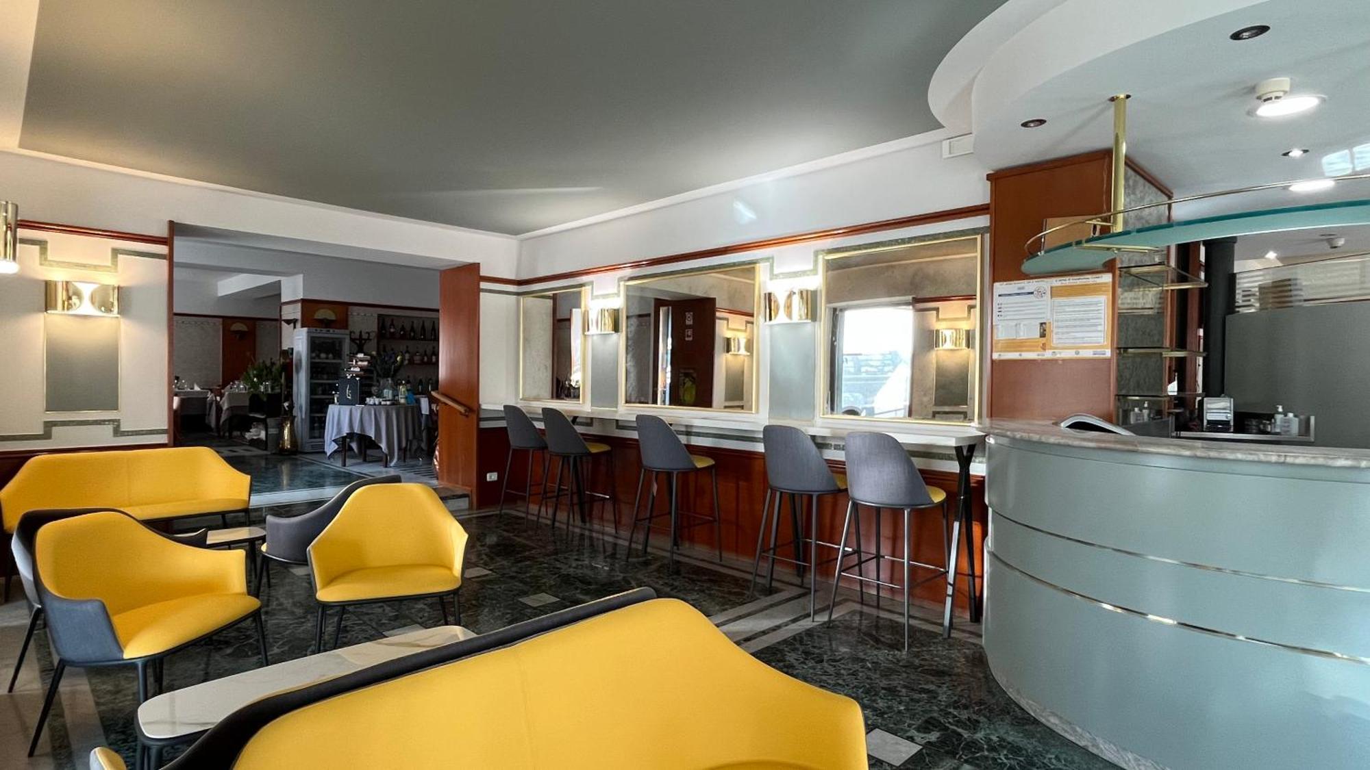 Hotel Centrale 산펠레그리노테르메 외부 사진