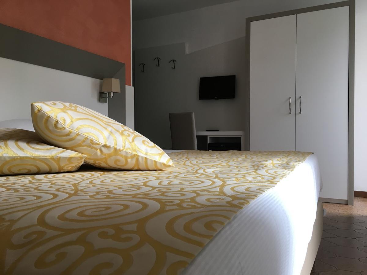 Hotel Centrale 산펠레그리노테르메 외부 사진