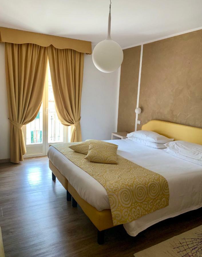 Hotel Centrale 산펠레그리노테르메 외부 사진